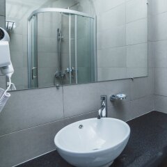 Гостиница AQUAMARINE Hotel & Spa в Курске 4 отзыва об отеле, цены и фото номеров - забронировать гостиницу AQUAMARINE Hotel & Spa онлайн Курск ванная фото 2
