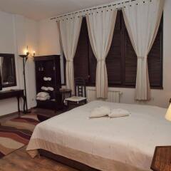 Отель Momini Dvori Boutique Hotel Болгария, Банско - отзывы, цены и фото номеров - забронировать отель Momini Dvori Boutique Hotel онлайн комната для гостей фото 3