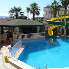 Отель Maxwell Holiday Club - Adults Only бассейн фото 2