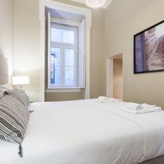 Апартаменты Baixa Vintage Three-Bedroom Apartment - by LU Holidays Лиссабон комната для гостей