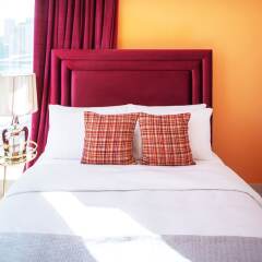 Отель Luxury Staycation - Continental Tower комната для гостей фото 2