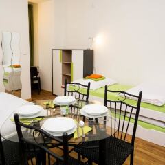 Апартаменты Flying Bed Apartment close to Castle Прага комната для гостей фото 5