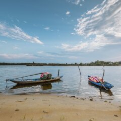 Отель Wooden Lodge Homestay