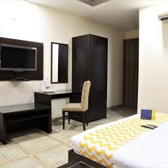 Отель FabHotel Aksh Palace Golf Course Road комната для гостей фото 3