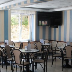 Отель Hostal Flor de Quejo Испания, Арнуэро - отзывы, цены и фото номеров - забронировать отель Hostal Flor de Quejo онлайн гостиничный бар