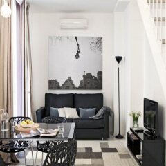Отель Ainb Gothic Cathedral Apartments Испания, Барселона - отзывы, цены и фото номеров - забронировать отель Ainb Gothic Cathedral Apartments онлайн комната для гостей фото 2