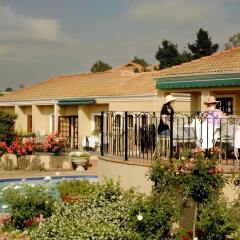 Отель Amber Rose Country Estate