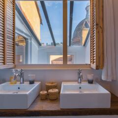 Отель Vieux Nice Appartement avec Rooftop Ницца ванная фото 2