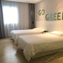 Отель Motel 168 (Guangzhou Hualin International Jade City) Китай, Гуанчжоу - отзывы, цены и фото номеров - забронировать отель Motel 168 (Guangzhou Hualin International Jade City) онлайн комната для гостей фото 2