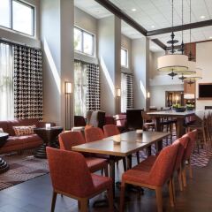 Отель Hampton Inn & Suites Columbus-Easton Area США, Колумбус - отзывы, цены и фото номеров - забронировать отель Hampton Inn & Suites Columbus-Easton Area онлайн гостиничный бар
