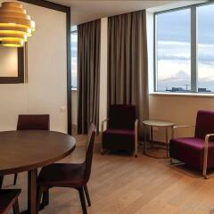 DoubleTree by Hilton Hotel Yerevan City Centre комната для гостей фото 5