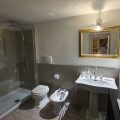 Отель Delsi Suites Pantheon Италия, Рим - отзывы, цены и фото номеров - забронировать отель Delsi Suites Pantheon онлайн ванная фото 2