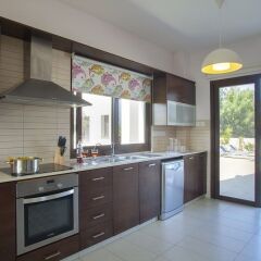 Отель Protaras St Raphael Villa в номере