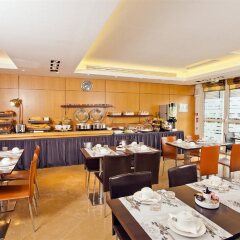 Residhome Appart Hotel Paris-Massy питание фото 3