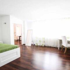 Отель Joe's Apartments - Franz-Josefs Kai 15 Австрия, Вена - отзывы, цены и фото номеров - забронировать отель Joe's Apartments - Franz-Josefs Kai 15 онлайн комната для гостей фото 2
