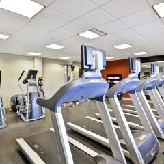 Отель Hampton Inn & Suites Columbus-Easton Area США, Колумбус - отзывы, цены и фото номеров - забронировать отель Hampton Inn & Suites Columbus-Easton Area онлайн фитнесс-зал фото 4