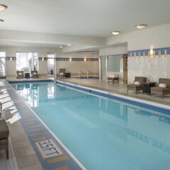 Отель Vancouver Marriott Pinnacle Downtown Hotel Канада, Ванкувер - отзывы, цены и фото номеров - забронировать отель Vancouver Marriott Pinnacle Downtown Hotel онлайн бассейн