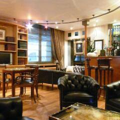 Отель Best Western Hôtel Victor Hugo гостиничный бар