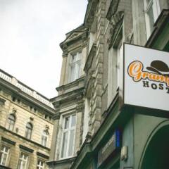 Отель Grampa's Hostel Польша, Вроцлав - 2 отзыва об отеле, цены и фото номеров - забронировать отель Grampa's Hostel онлайн городской автобус