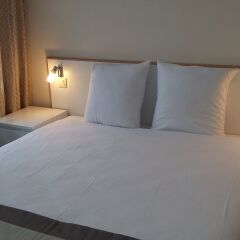 Отель Slina Hotel Brussels Бельгия, Брюссель - 1 отзыв об отеле, цены и фото номеров - забронировать отель Slina Hotel Brussels онлайн комната для гостей