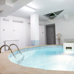 Отель Art Hotel Galeria Болгария, Плевен - отзывы, цены и фото номеров - забронировать отель Art Hotel Galeria онлайн бассейн фото 2