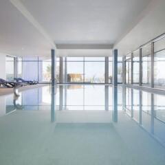 Отель Baía Azul Португалия, Фуншал - отзывы, цены и фото номеров - забронировать отель Baía Azul онлайн бассейн фото 3