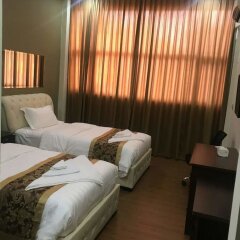 Hotel Shwe Ni in Yangon, Myanmar from 147$, photos, reviews - zenhotels.com guestroom photo 4