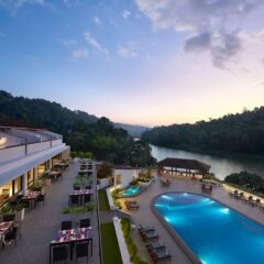 Отель Cinnamon Citadel Kandy Канди бассейн