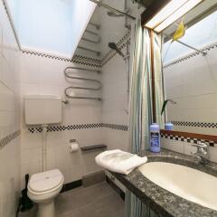 Отель Budget San Stae House ванная фото 2
