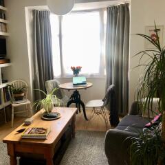 Апартаменты 2 Bedroom Apartment Near Hove Seafront развлечения
