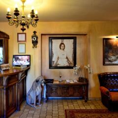 Отель Romantic Boutique Hotel & Spa Литва, Паневежис - 1 отзыв об отеле, цены и фото номеров - забронировать отель Romantic Boutique Hotel & Spa онлайн интерьер отеля фото 2
