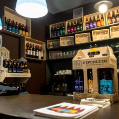 Отель Wroclov Hostel Польша, Вроцлав - отзывы, цены и фото номеров - забронировать отель Wroclov Hostel онлайн гостиничный бар