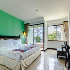 Отель Karon Whale Resort 3* Стандартный номер с различными типами кроватей фото 2