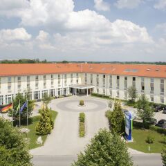 Отель Holiday Inn Express Munich Airport фото 14