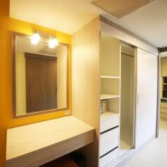 Апартаменты Trebel Service Apartment Pattaya Паттайя сейф в номере