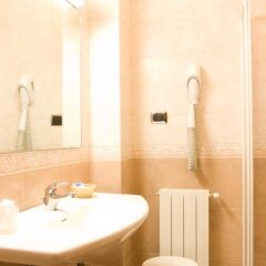 Hotel Villa Delle Rose Ористано ванная фото 2