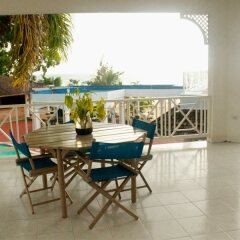 Отель Beachcomber Club Resort питание