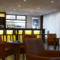 Fleming's Express Hotel Frankfurt (Formerly Intercity Hotel Frankfurt) гостиничный бар
