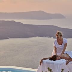Отель Alti Santorini Suites фитнесс-зал