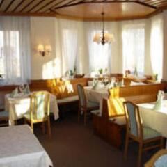Hotel Kuhn Терлано питание