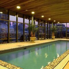 Отель Le Square Phillips Hotel And Suites Канада, Монреаль - отзывы, цены и фото номеров - забронировать отель Le Square Phillips Hotel And Suites онлайн бассейн фото 3