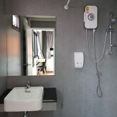 Wayha Hostel Don Mueang Airport Бангкок ванная фото 2