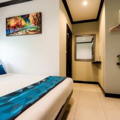 Отель Hallo Patong Dormtel And Restaurant Патонг фото 4