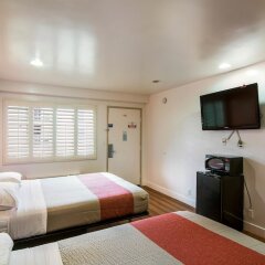 Отель Floral Inn Монтерей-Парк удобства в номере фото 2