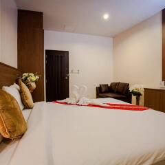 The Wave Patong Boutique Hotel сейф в номере