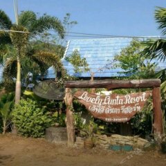 Отель Lovely Lanta Resort пляж фото 2