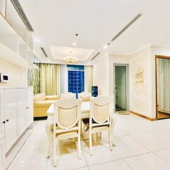 Отель Homes by Christine Vinhomes Central Park балкон