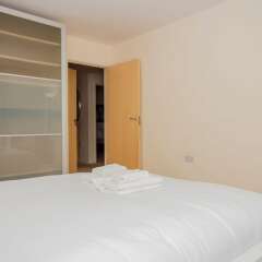 Отель 2 Bedroom Apartment Near Kings Cross Великобритания, Лондон - отзывы, цены и фото номеров - забронировать отель 2 Bedroom Apartment Near Kings Cross онлайн комната для гостей фото 4