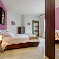 Отель Luxury 2 Bedroom Penthouse in St Julians Мальта, Сан Джулианс - отзывы, цены и фото номеров - забронировать отель Luxury 2 Bedroom Penthouse in St Julians онлайн комната для гостей фото 2