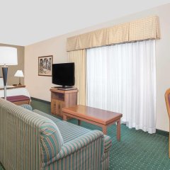 Отель Hawthorn Suites by Wyndham Green Bay США, Грин-Бей - отзывы, цены и фото номеров - забронировать отель Hawthorn Suites by Wyndham Green Bay онлайн комната для гостей фото 2